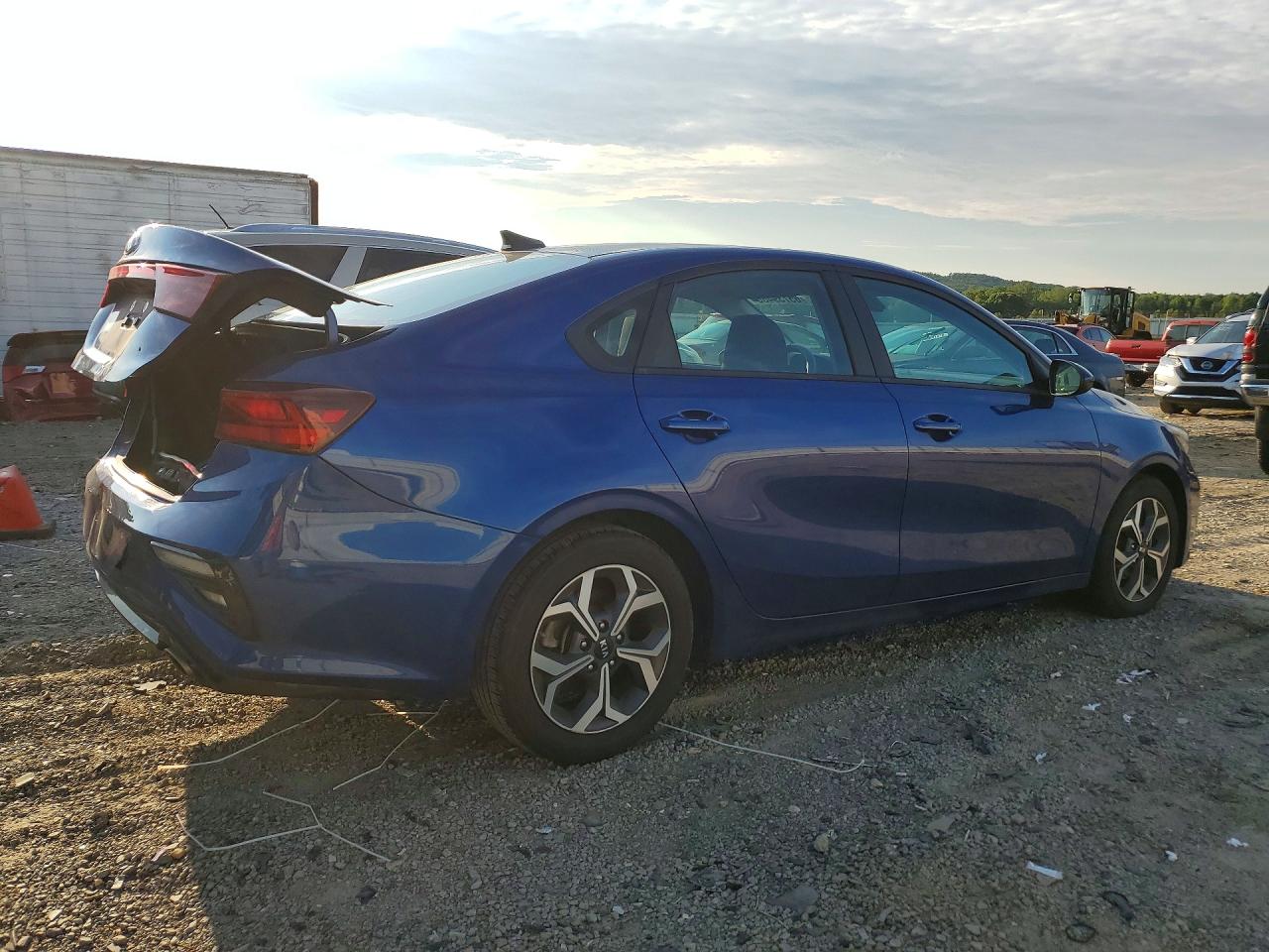 2021 KIA FORTE LXS — снимка 3