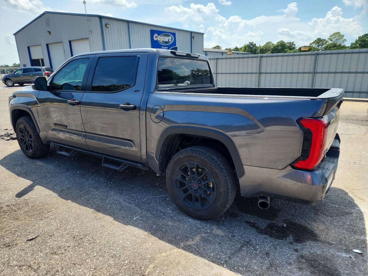 2024 TOYOTA TUNDRA SR5 — снимка 2