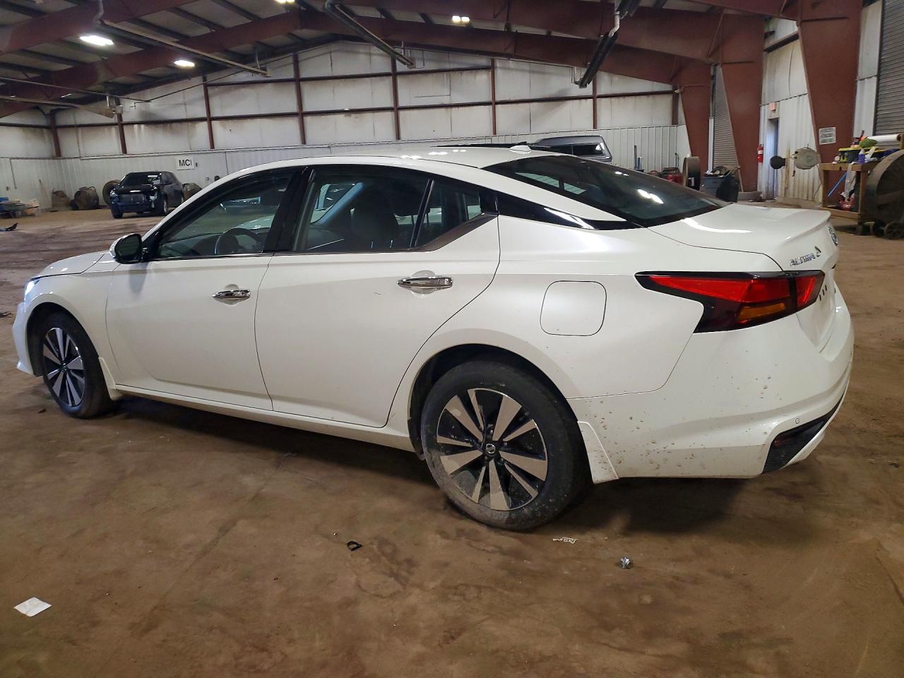 2019 NISSAN ALTIMA SV — снимка 2