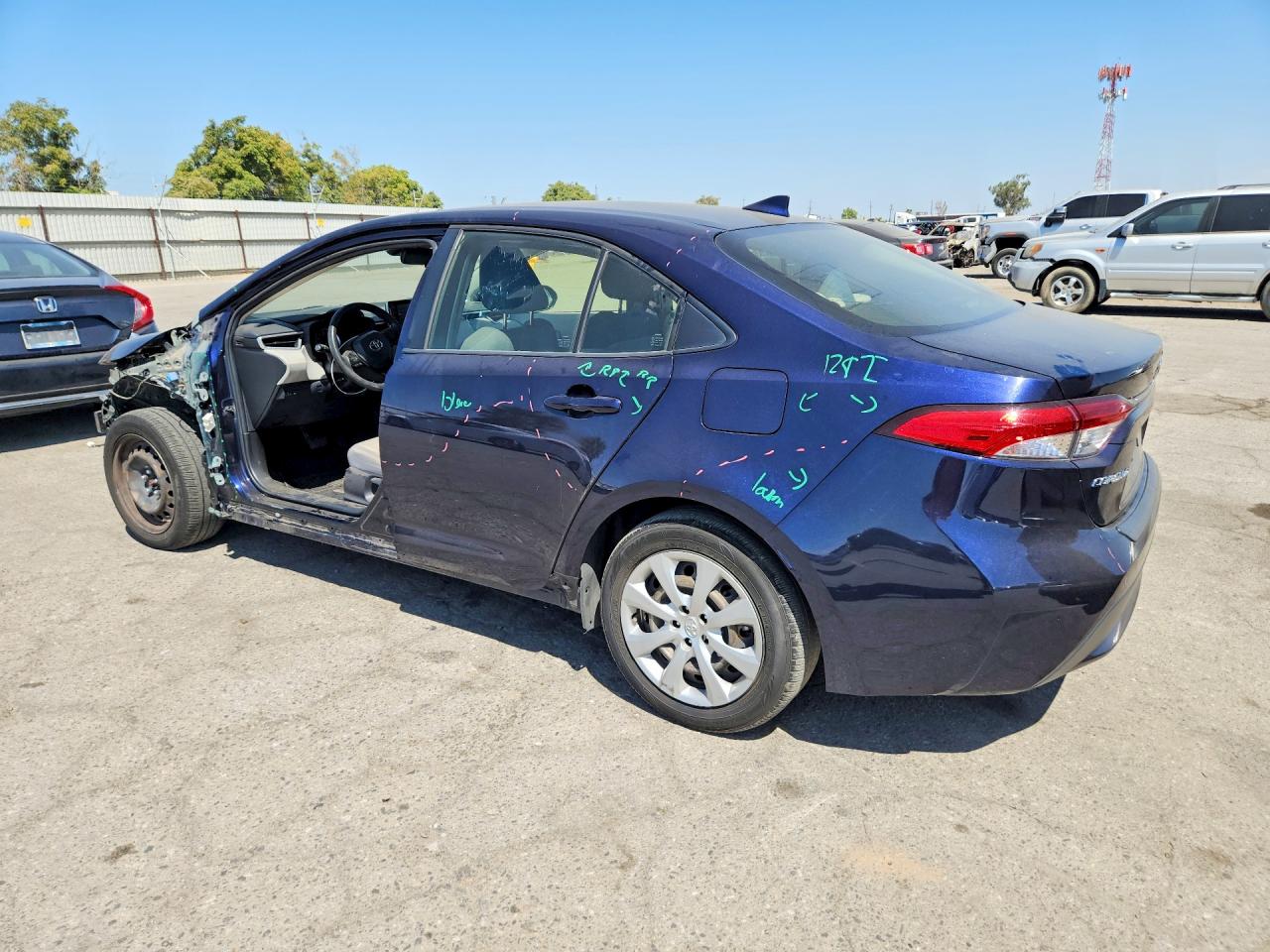 2021 TOYOTA COROLLA LE — снимка 2
