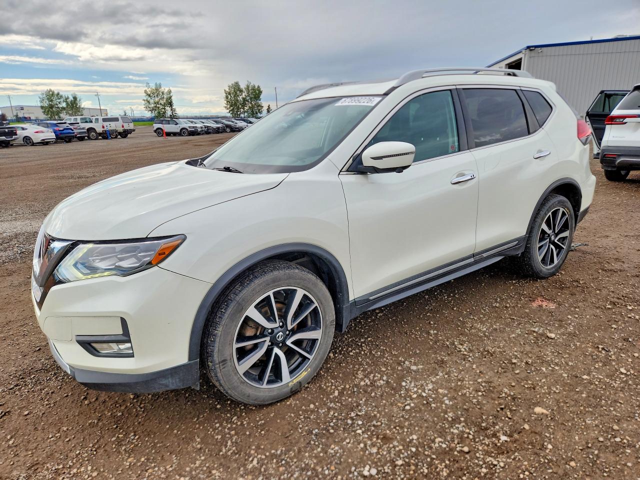 2017 NISSAN ROGUE SV