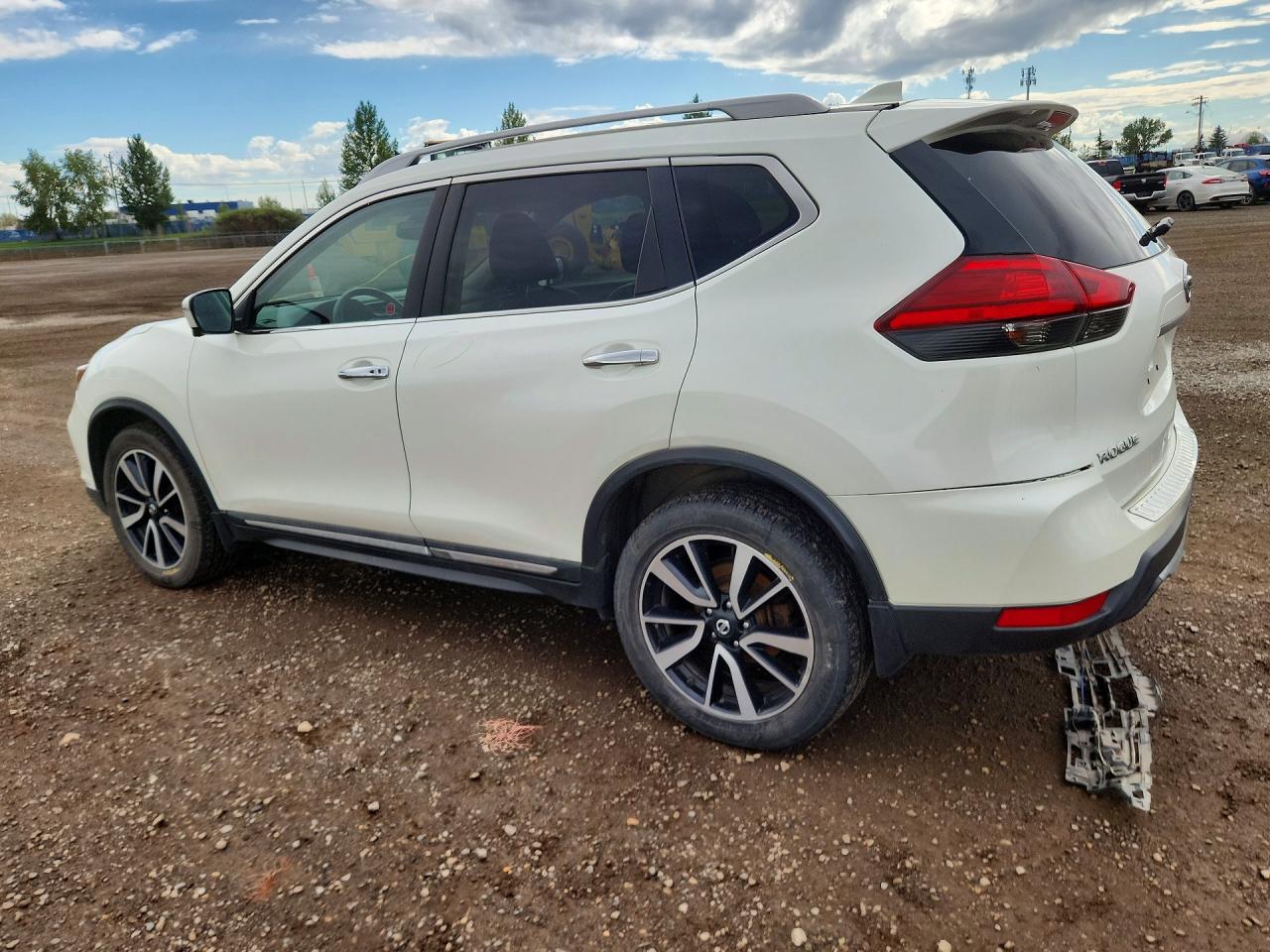 2017 NISSAN ROGUE SV — снимка 2