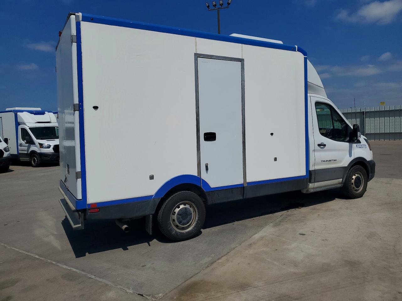 2022 FORD TRANSIT T-350 — снимка 3