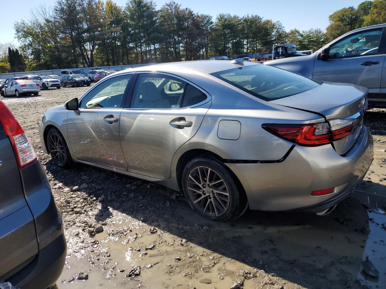 2016 LEXUS ES 350 — снимка 2