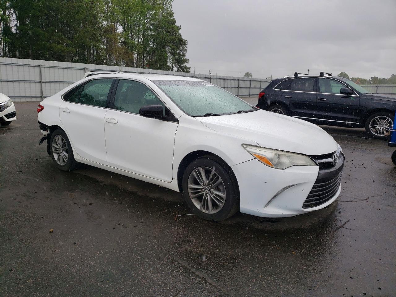 2017 TOYOTA CAMRY SE — снимка 4