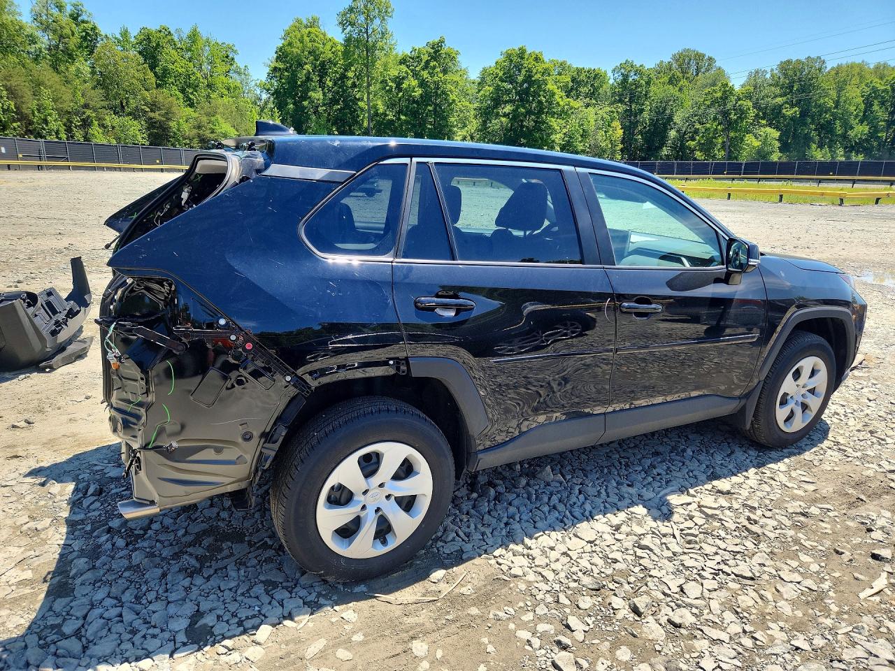 2025 TOYOTA RAV4 LE — снимка 3