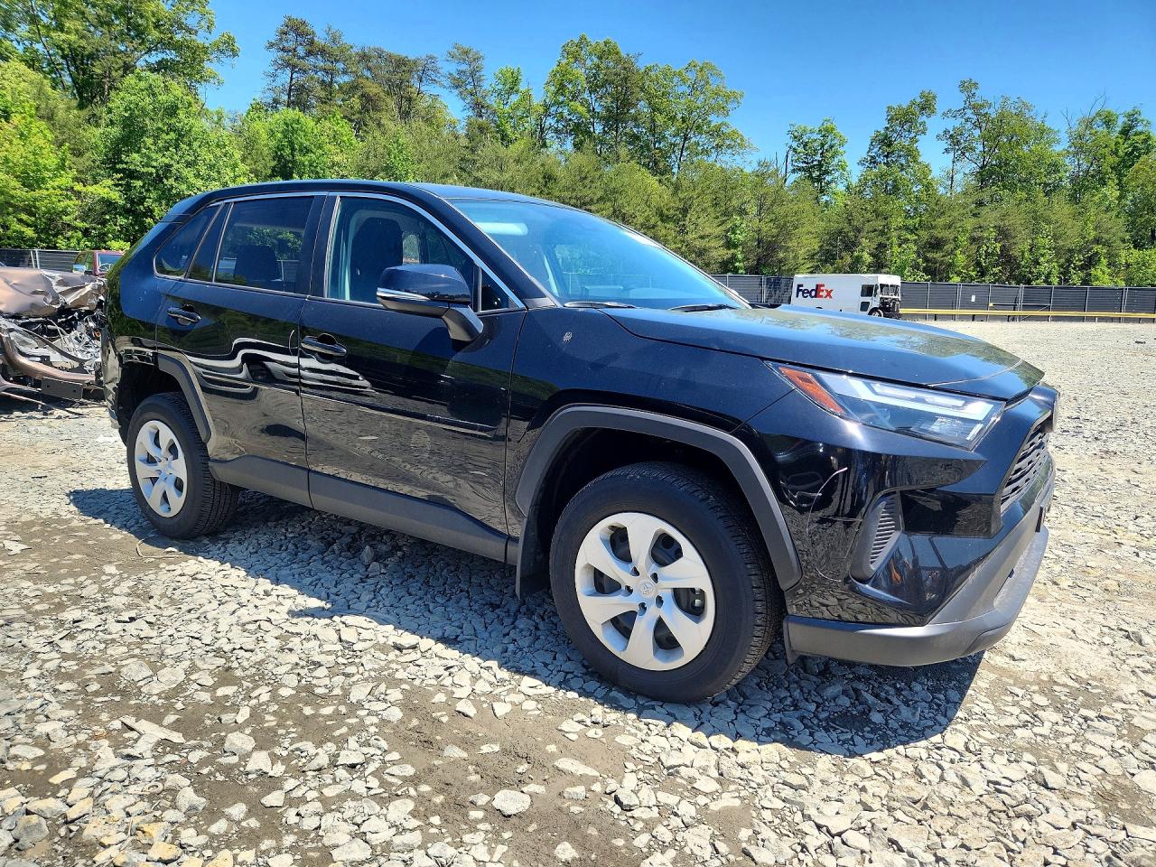 2025 TOYOTA RAV4 LE — снимка 4
