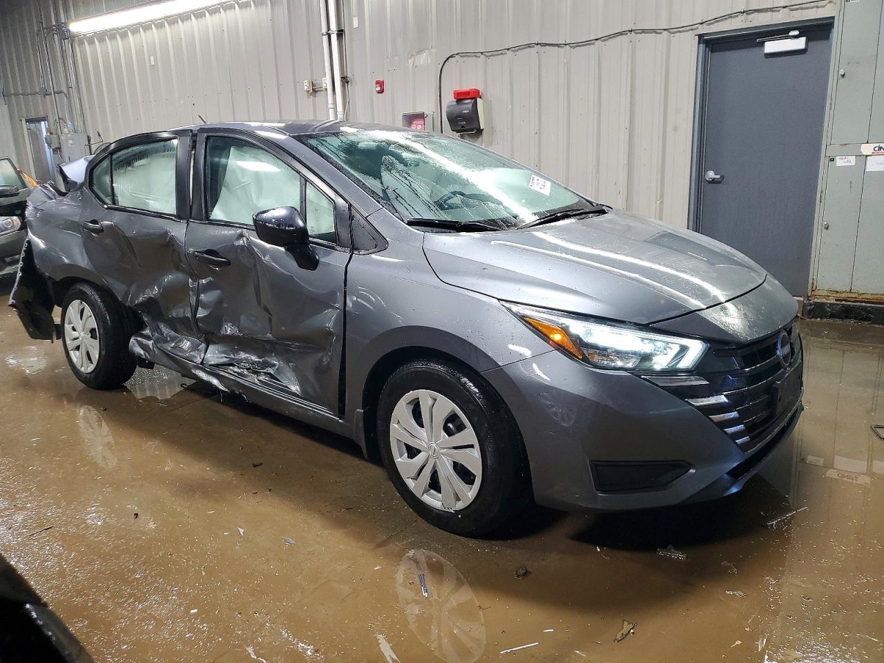 2025 NISSAN VERSA S — снимка 4
