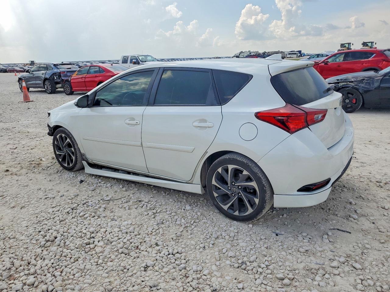 2017 TOYOTA COROLLA IM BASE — снимка 2
