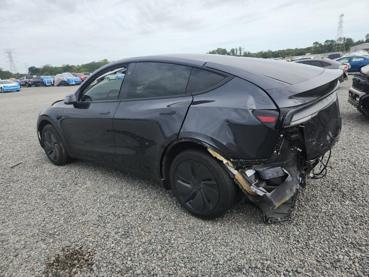 2026 TESLA MODEL Y — снимка 2