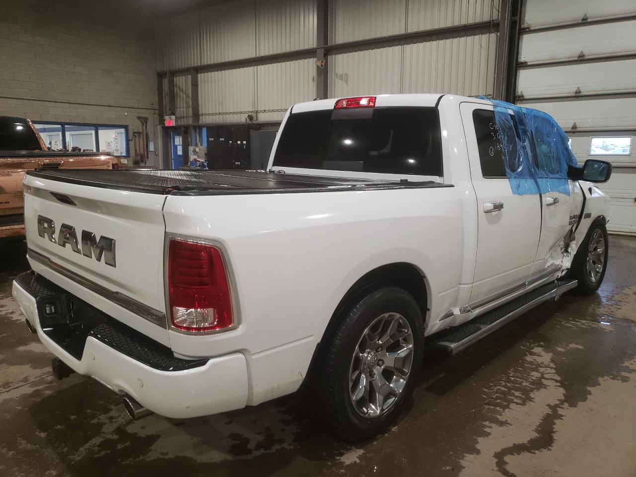 2017 RAM 1500 — снимка 4