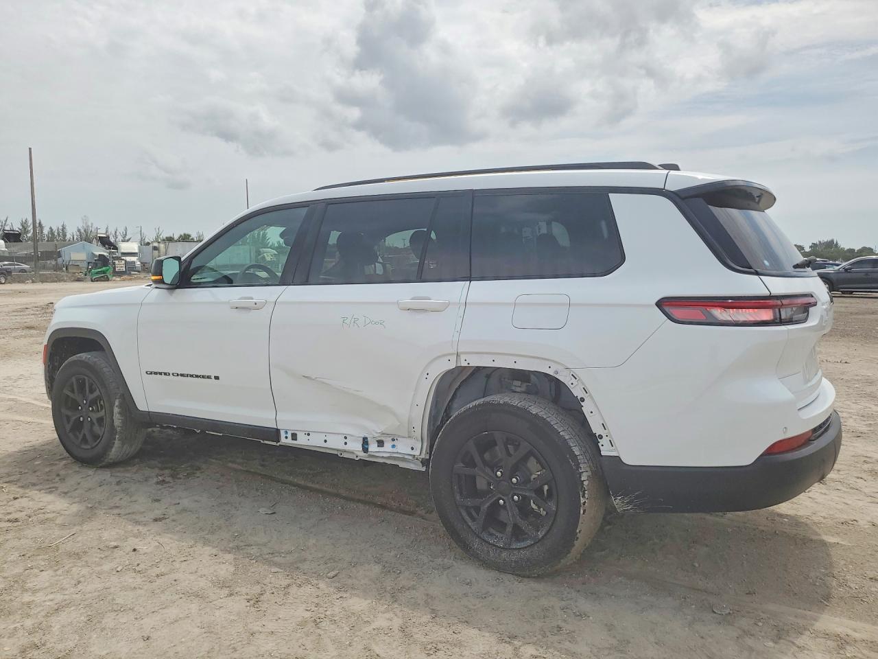 2024 JEEP GRAND CHEROKEE L LAREDO — снимка 2