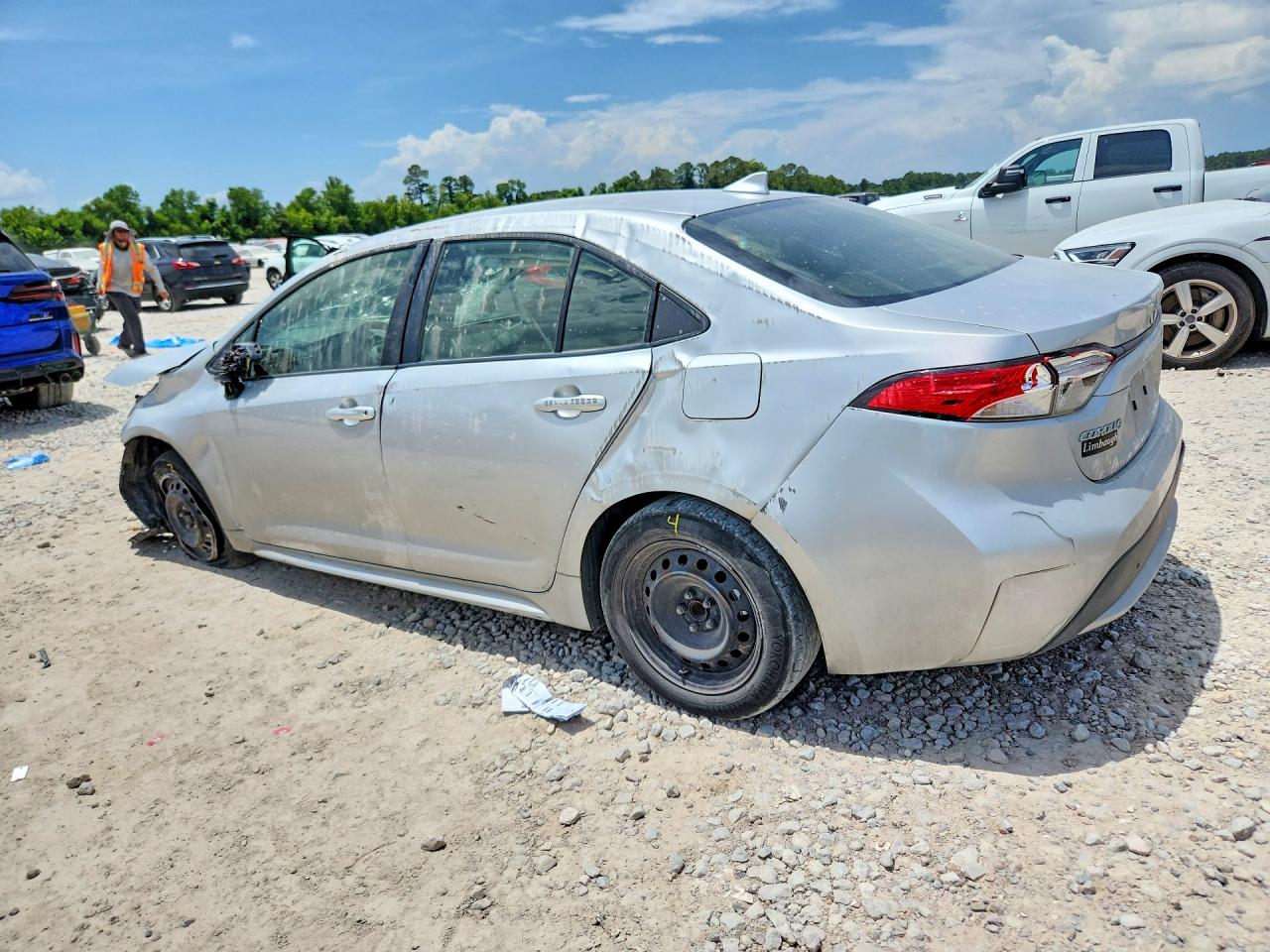 2020 TOYOTA COROLLA LE — снимка 2