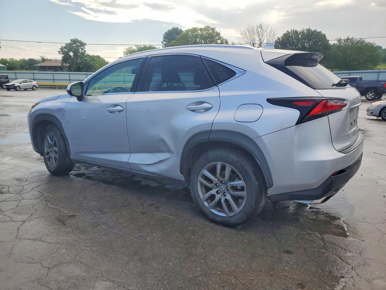 2015 LEXUS NX 200T — снимка 2