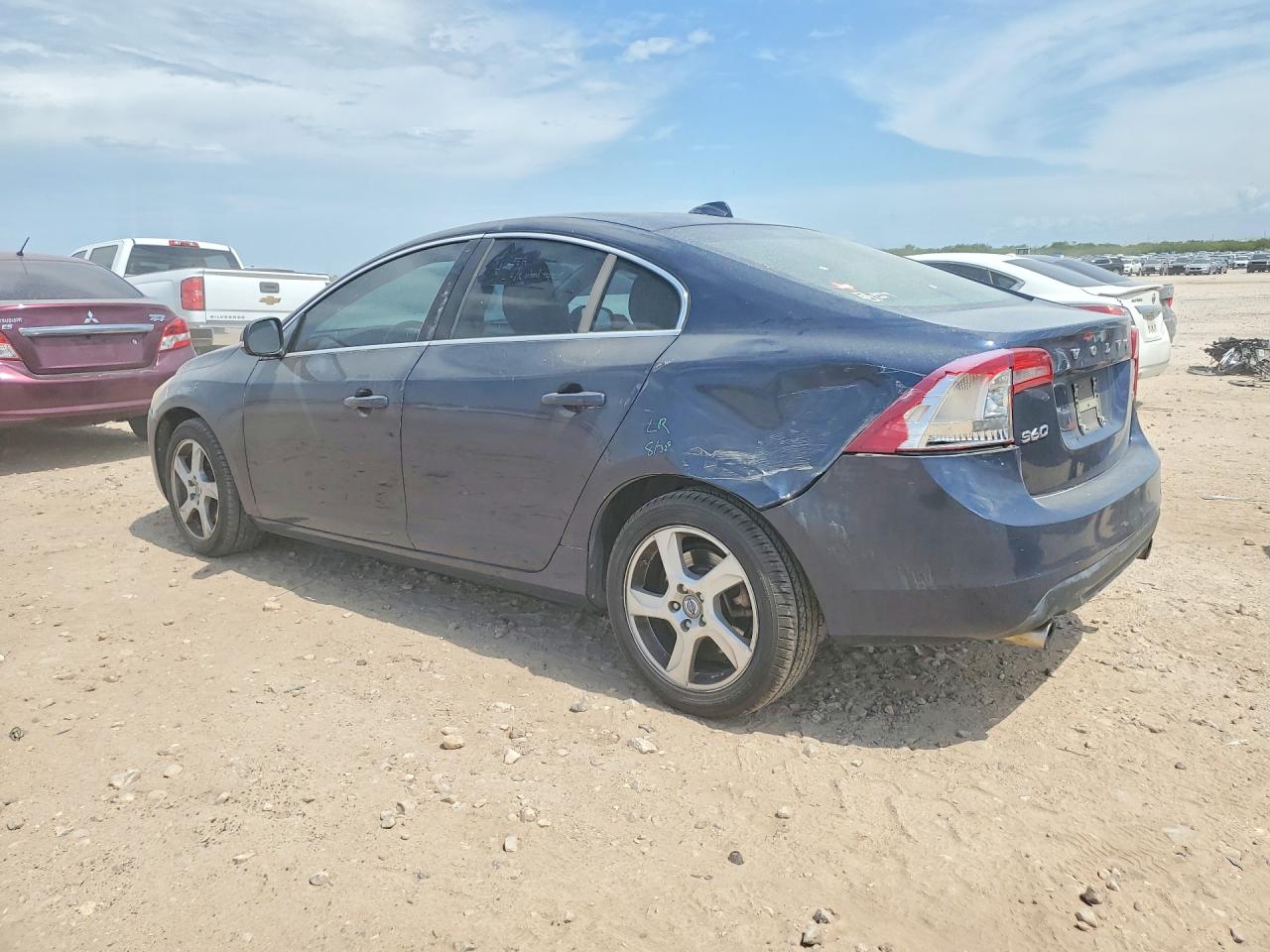 2013 VOLVO S60 T5 — снимка 2