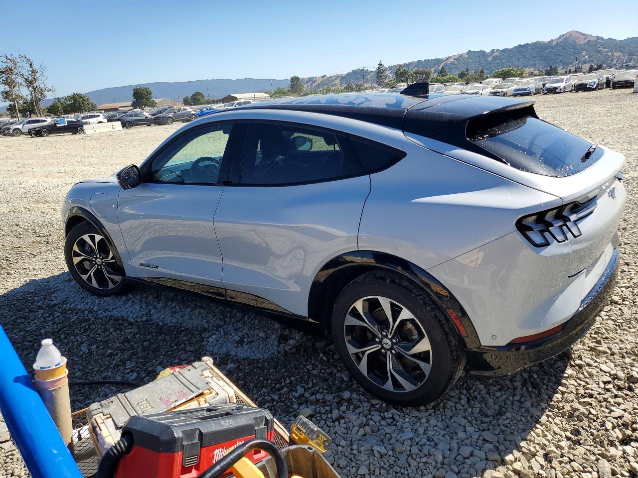2023 FORD MUSTANG MACH-E PREMIUM — снимка 2