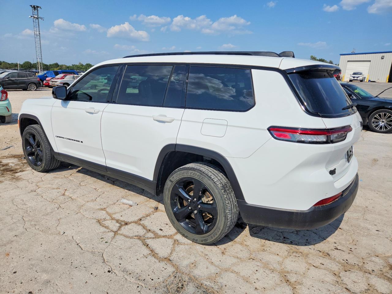 2024 JEEP GRAND CHEROKEE L LAREDO — снимка 2