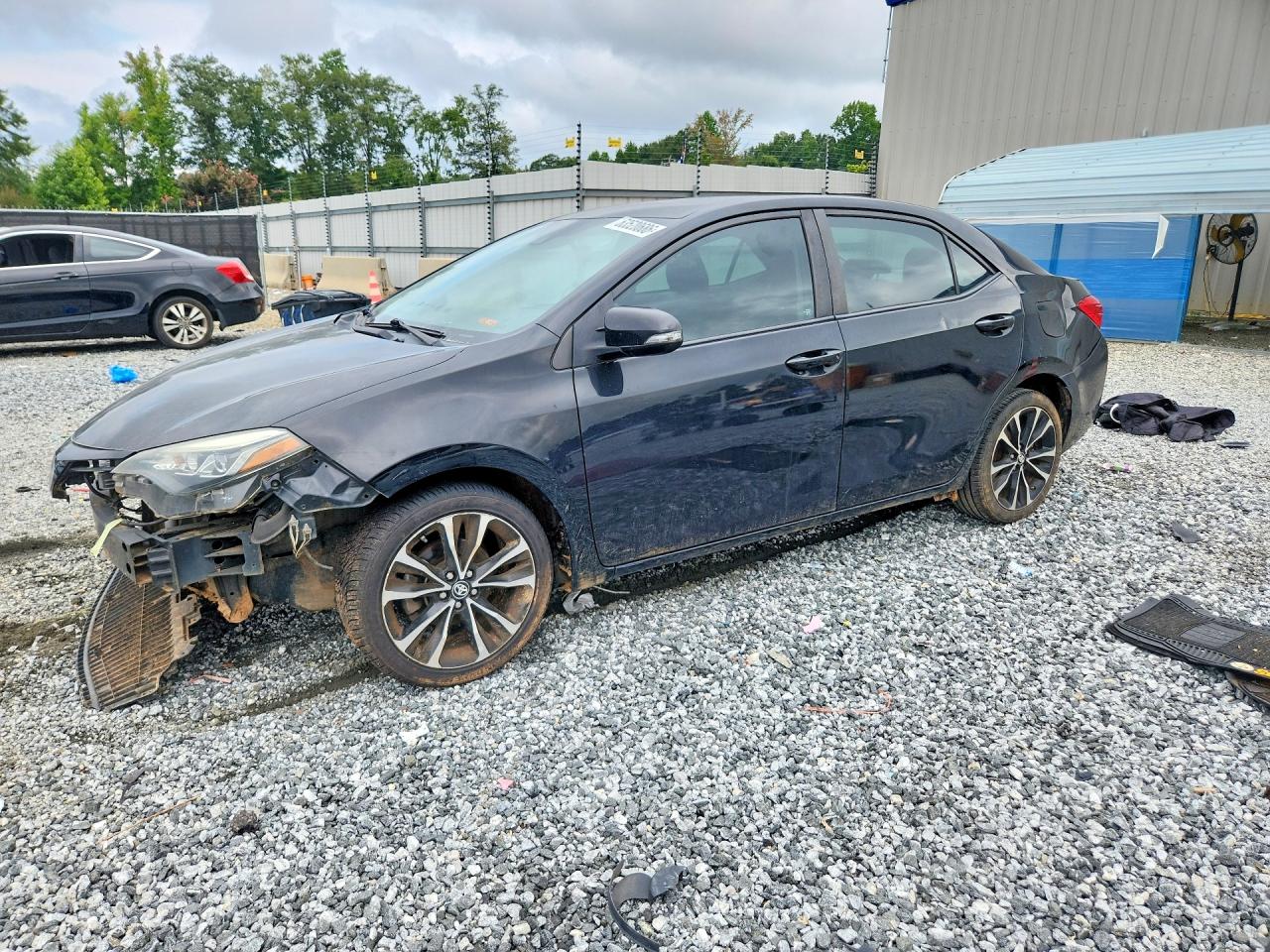 2017 TOYOTA COROLLA SE