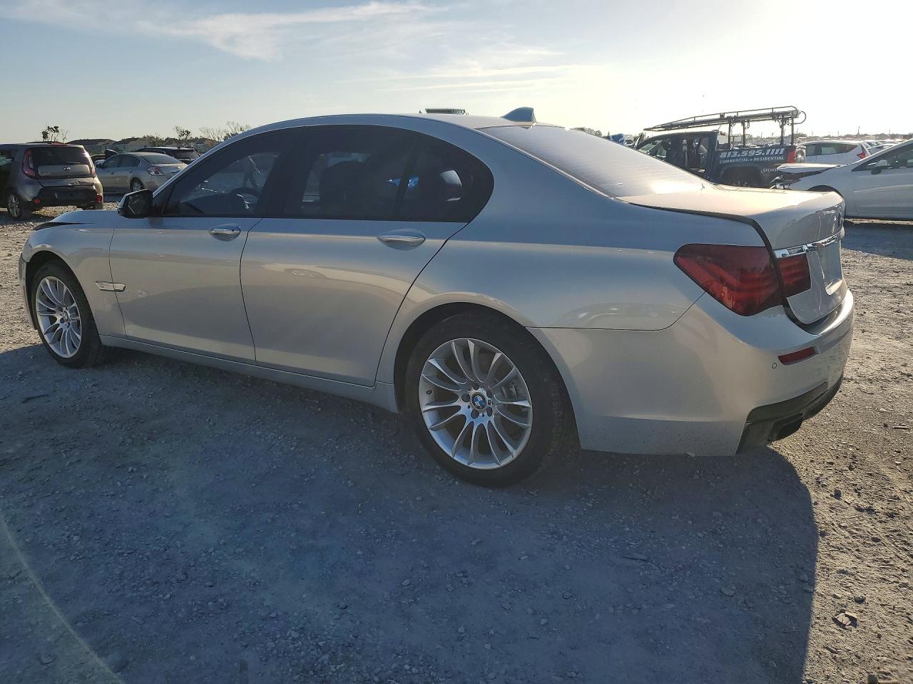 2013 BMW 740 I — снимка 2