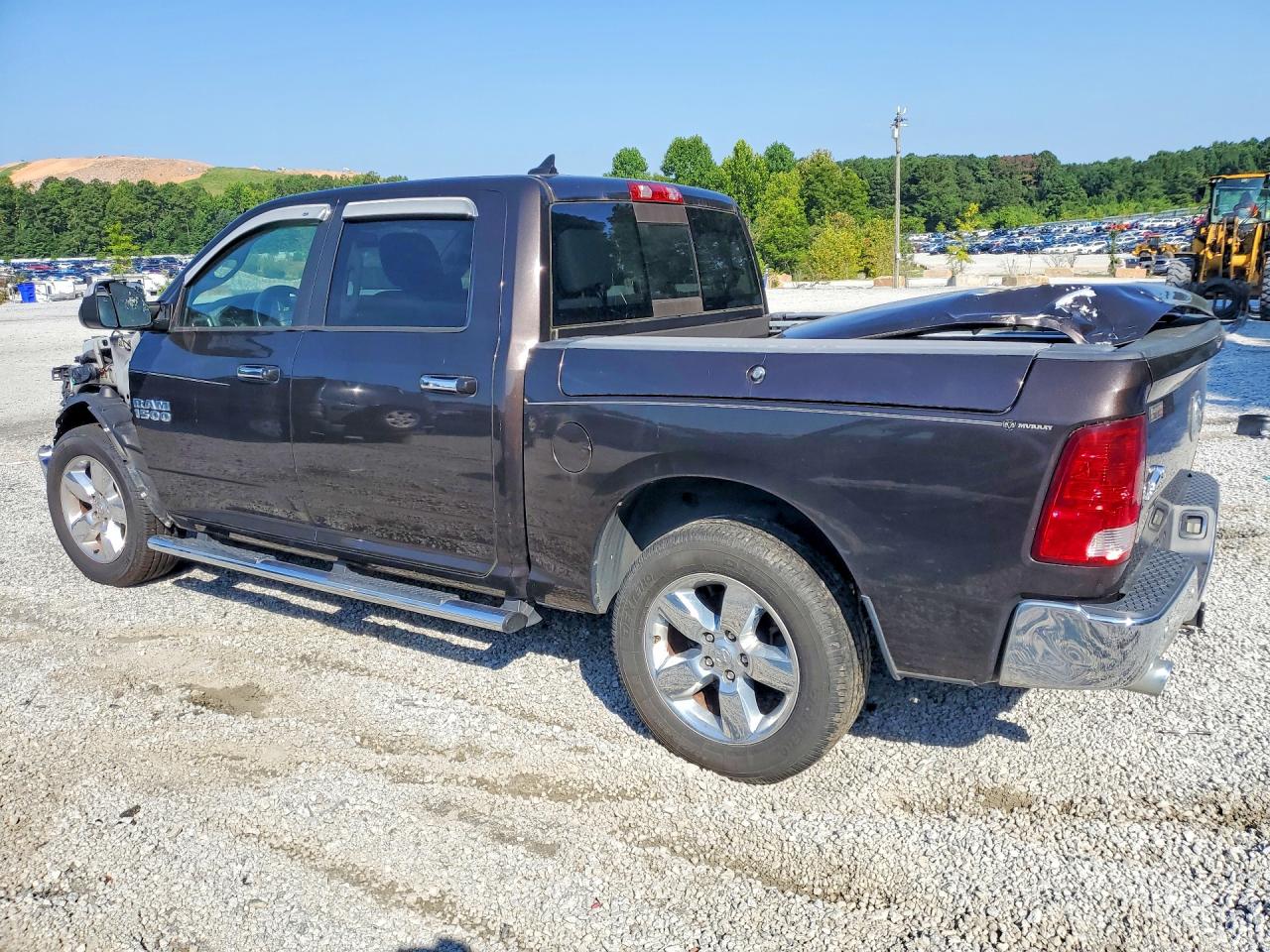 2016 RAM 1500 SLT — снимка 3