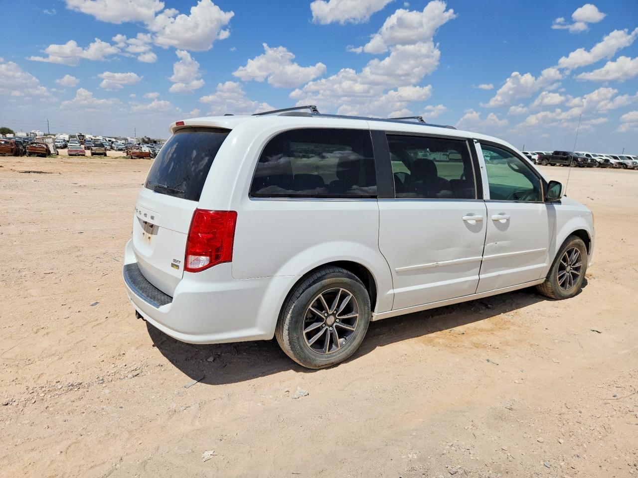 2017 DODGE GRAND CARAVAN SXT — снимка 3
