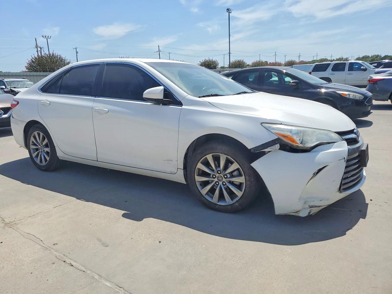 2015 TOYOTA CAMRY XLE — снимка 4