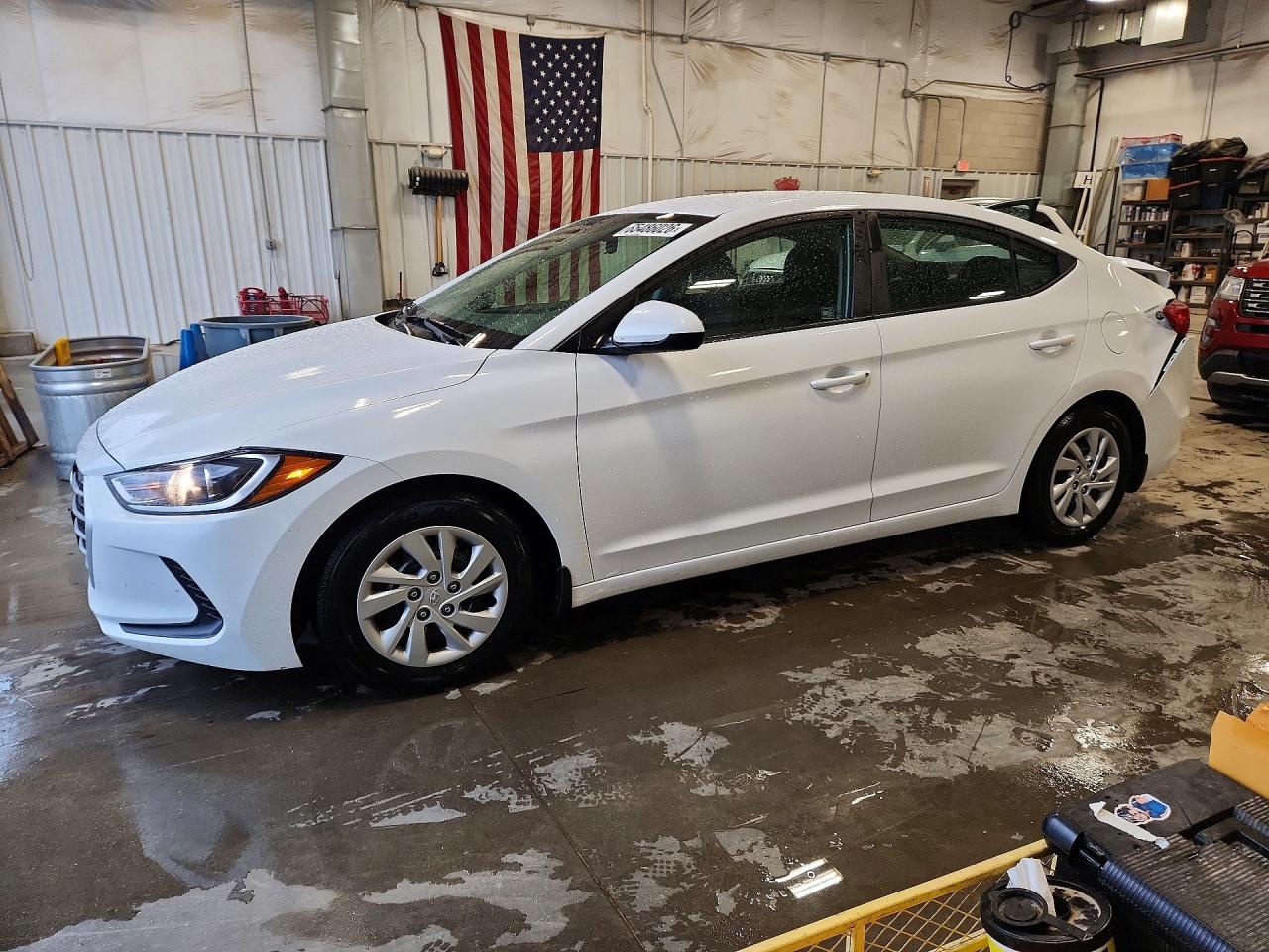 2018 HYUNDAI ELANTRA SE