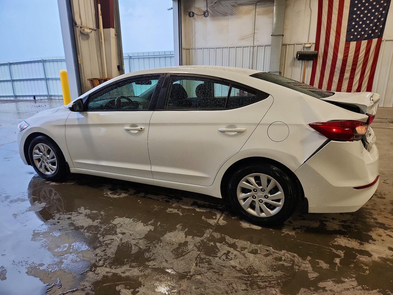 2018 HYUNDAI ELANTRA SE — снимка 2