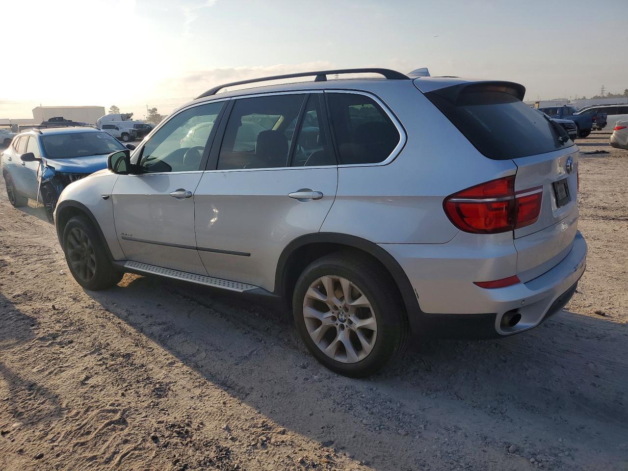 2013 BMW X5 XDRIVE35I — снимка 2