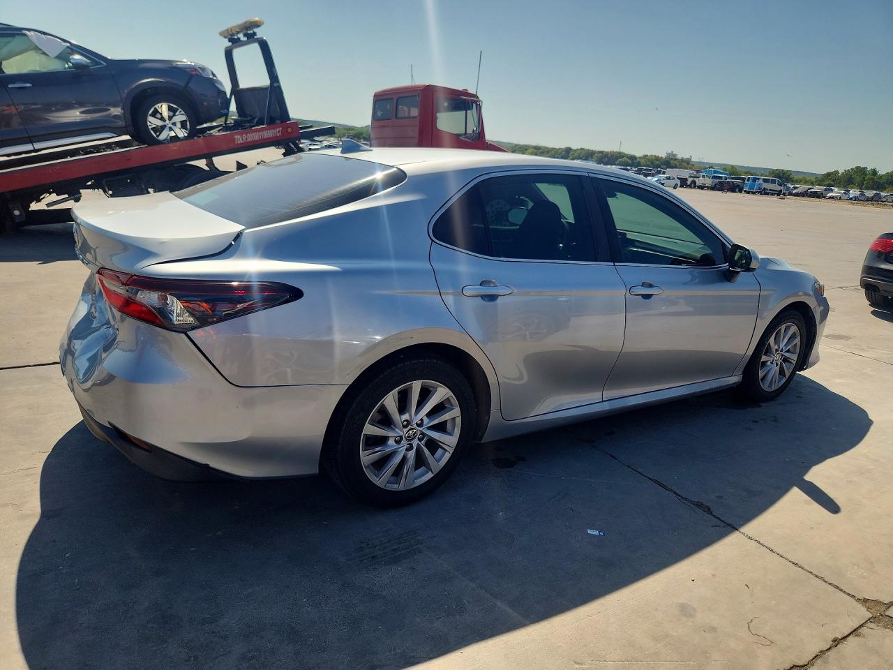 2021 TOYOTA CAMRY LE — снимка 3