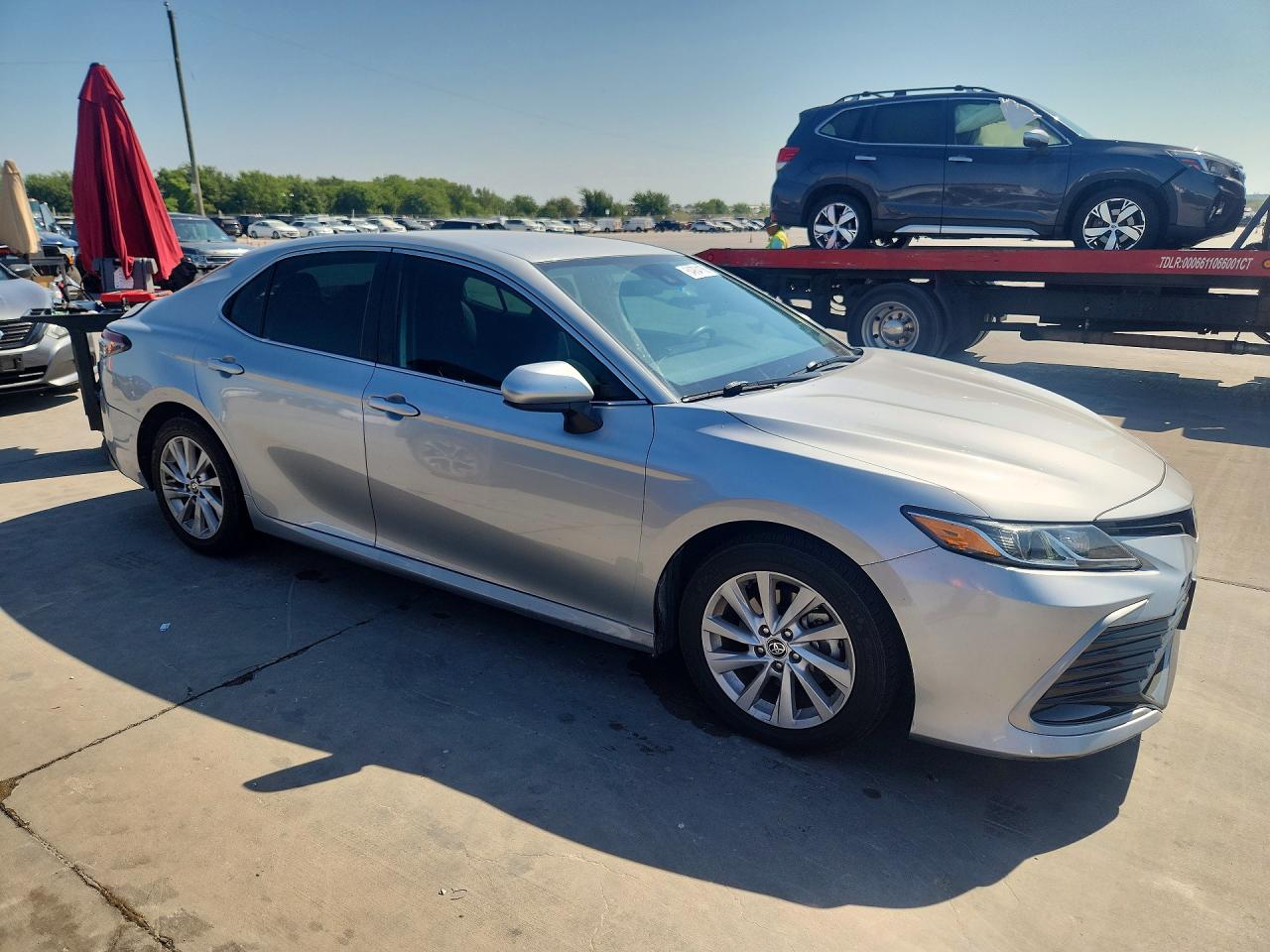 2021 TOYOTA CAMRY LE — снимка 4