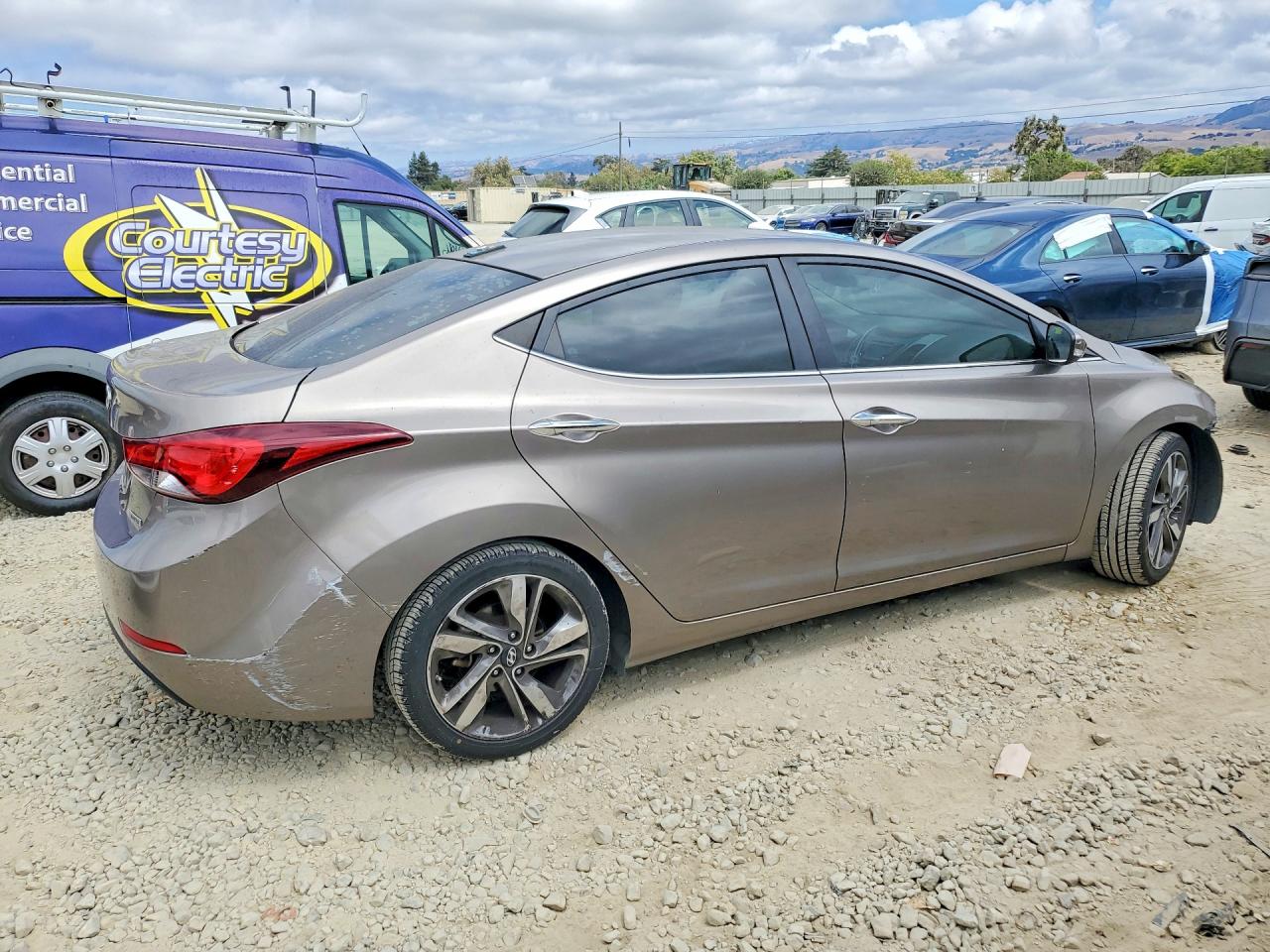 2015 HYUNDAI ELANTRA LIMITED — снимка 3
