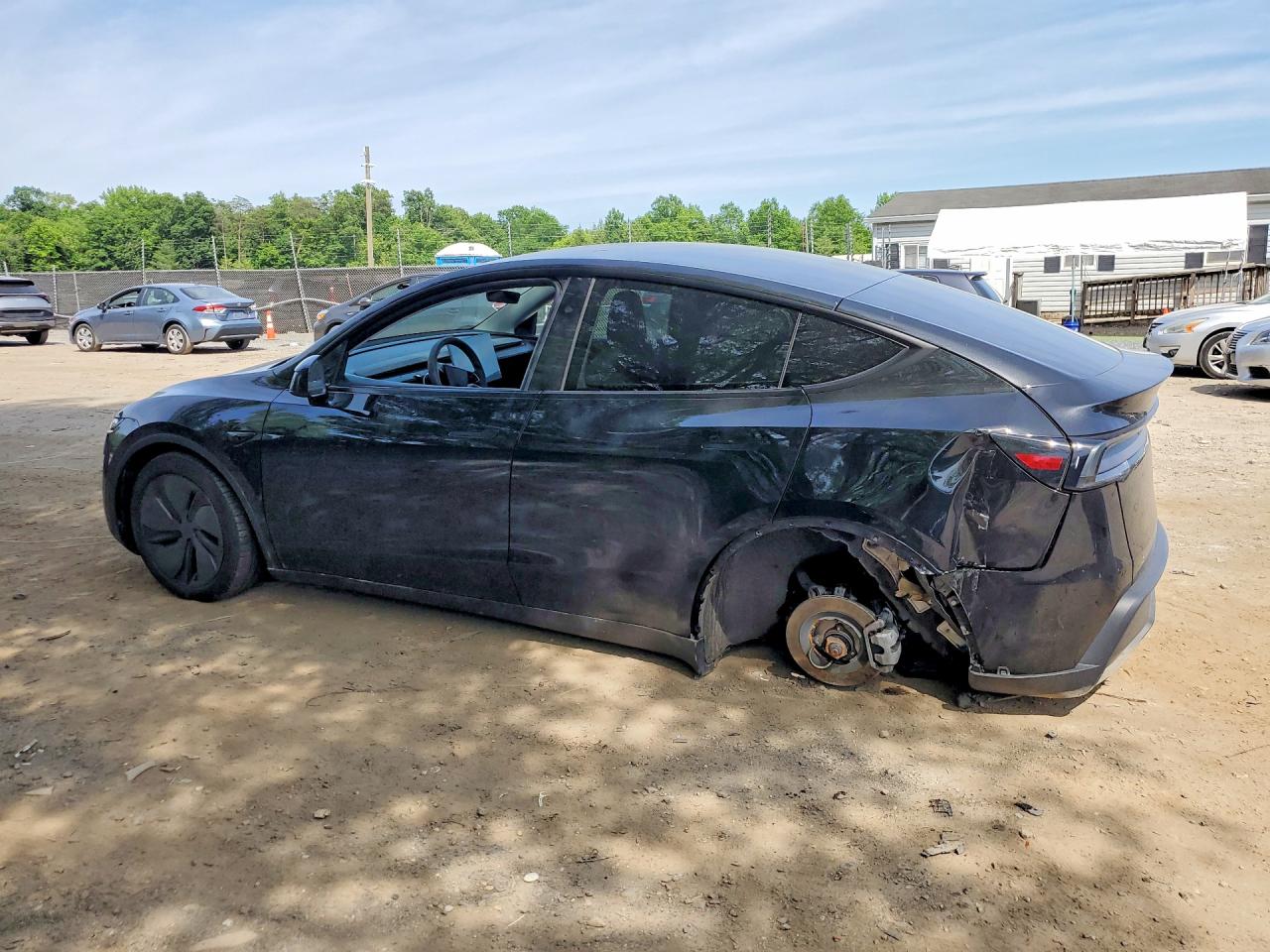 2026 TESLA MODEL Y — снимка 2