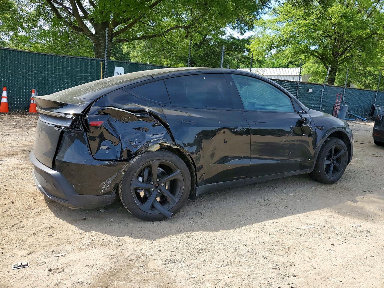 2026 TESLA MODEL Y — снимка 3