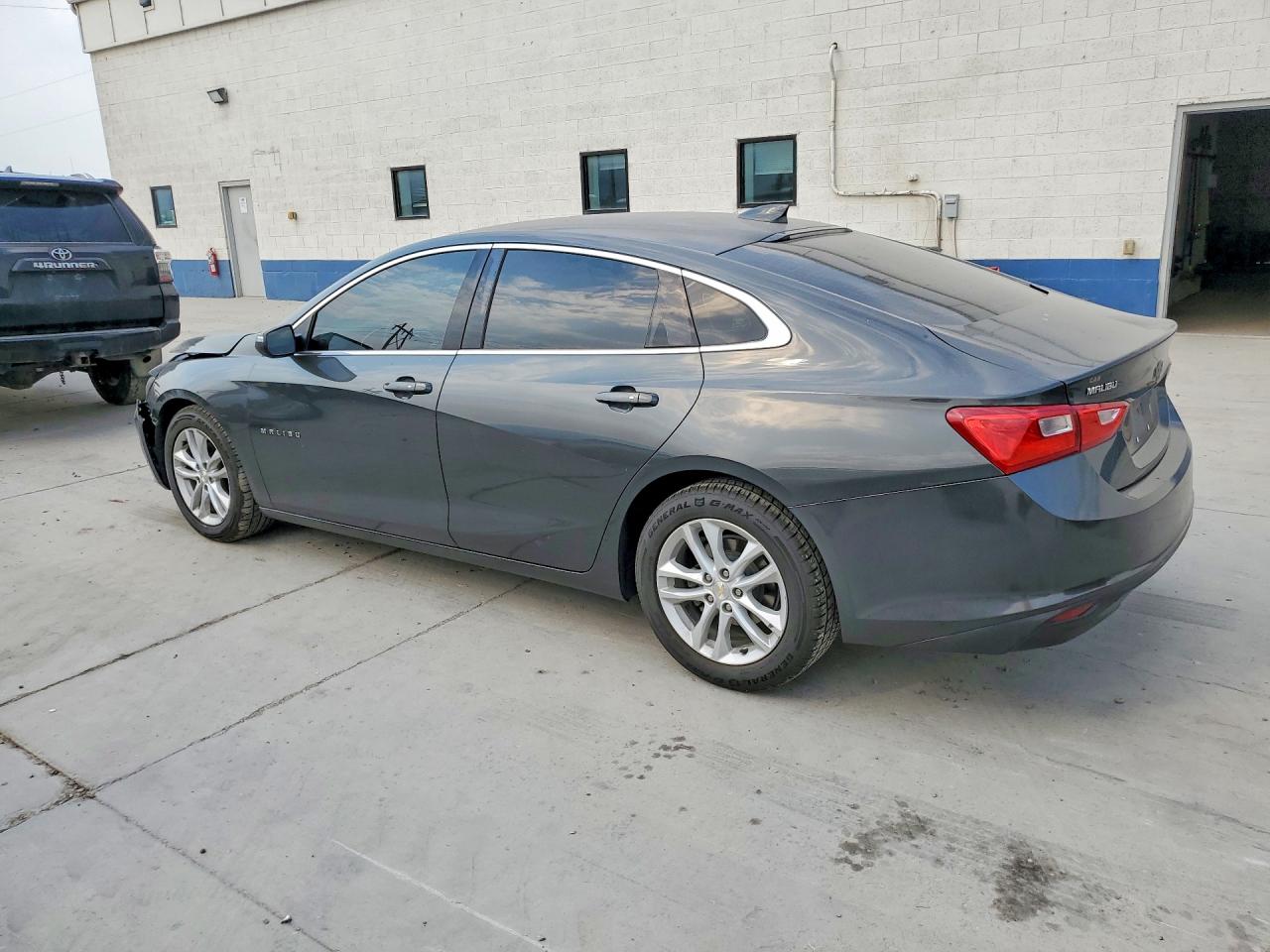 2017 CHEVROLET MALIBU LT — снимка 2