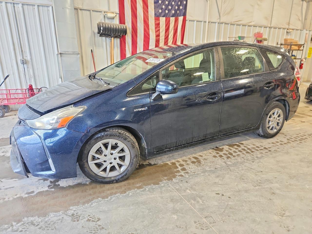 2017 TOYOTA PRIUS V THREE