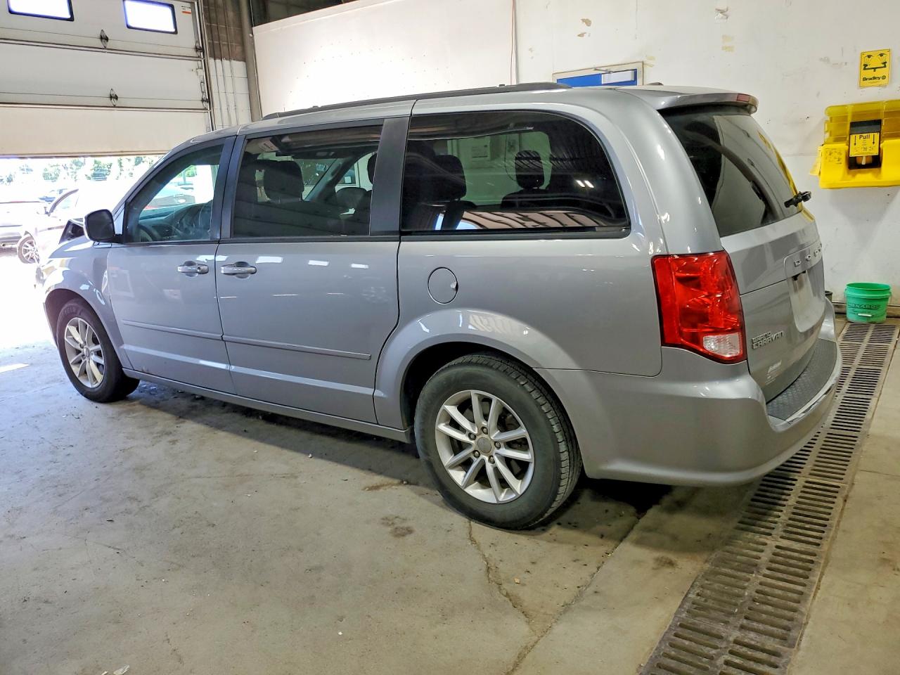 2016 DODGE GRAND CARAVAN SXT — снимка 2