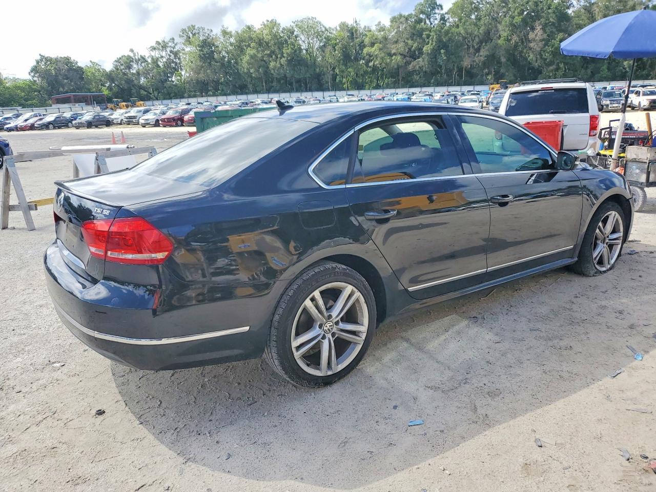 2015 VOLKSWAGEN PASSAT SE — снимка 3