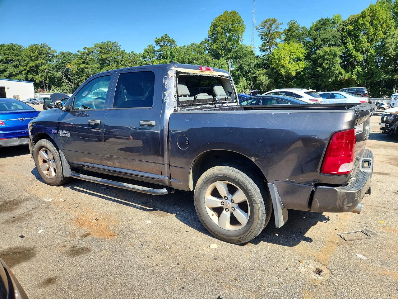 2015 RAM 1500 ST — снимка 2