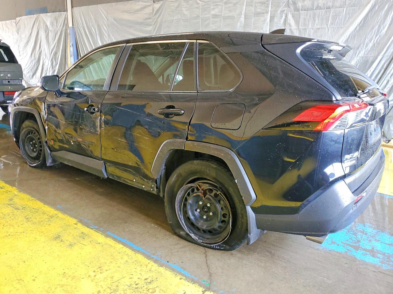 2022 TOYOTA RAV4 LE — снимка 2