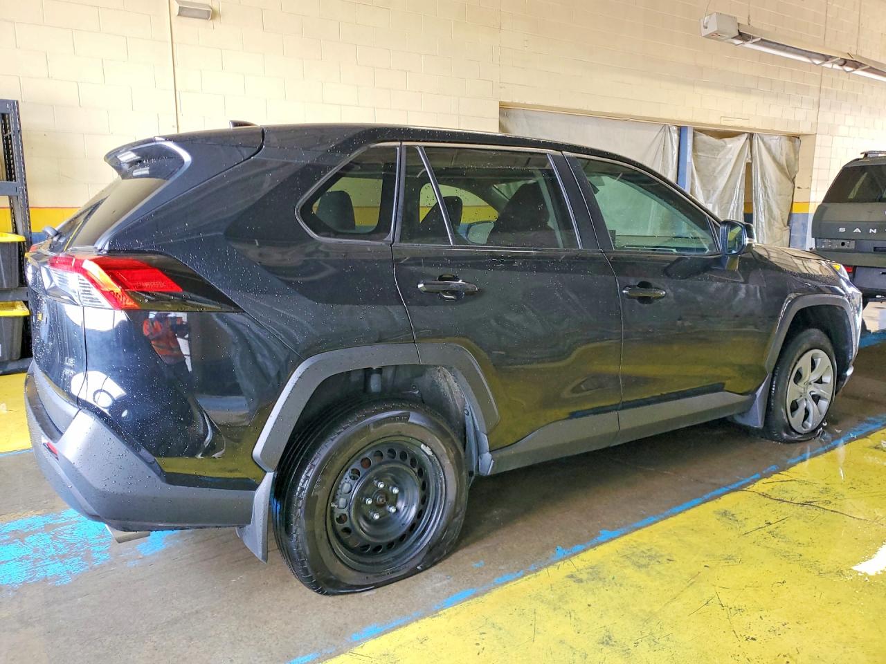 2022 TOYOTA RAV4 LE — снимка 3
