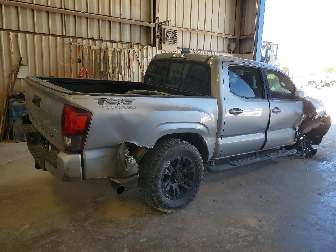 2020 TOYOTA TACOMA SR V6 — снимка 3