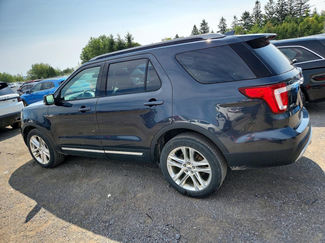 2017 FORD EXPLORER XLT — снимка 2