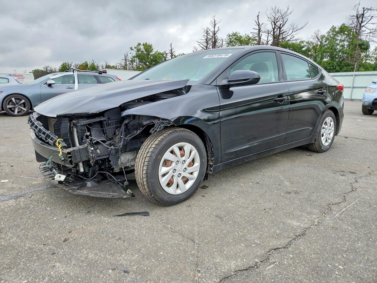 2018 HYUNDAI ELANTRA SE