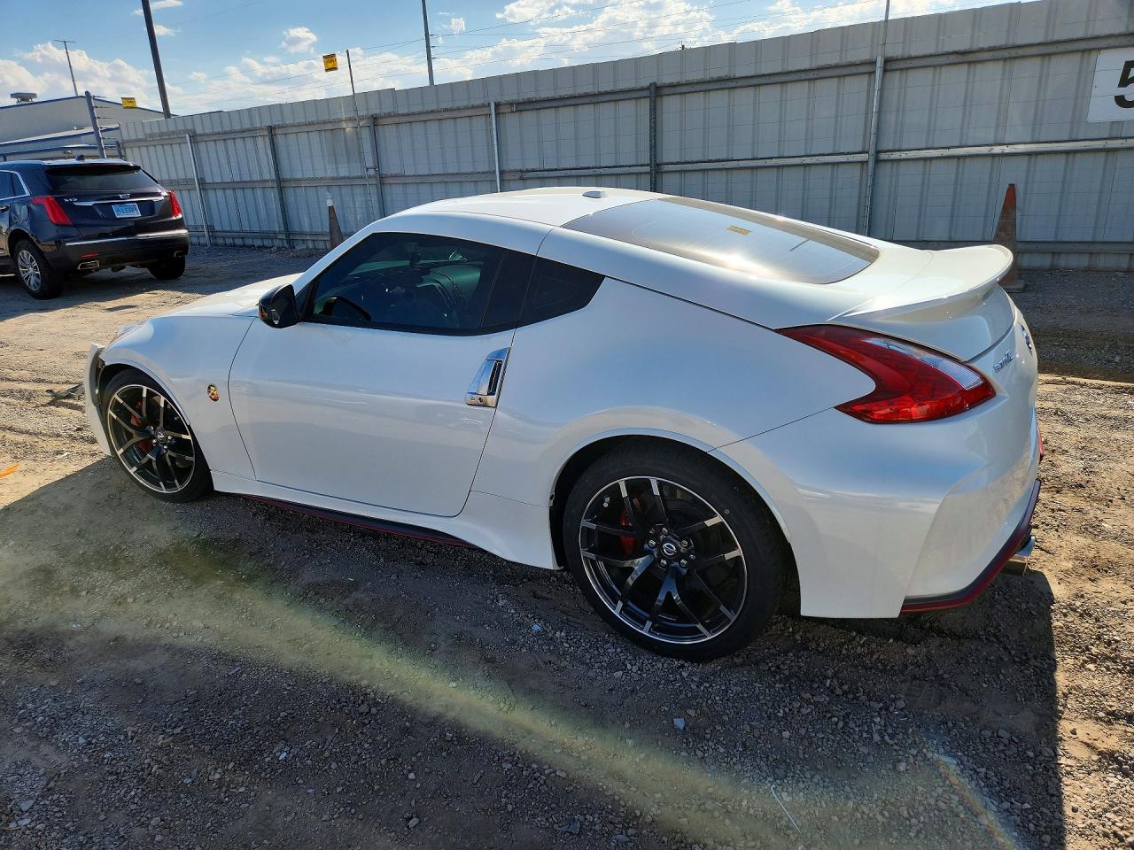 2017 NISSAN 370Z NISMO — снимка 2
