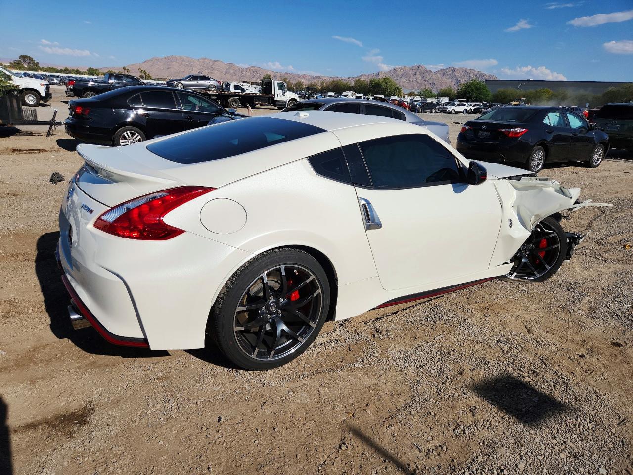2017 NISSAN 370Z NISMO — снимка 3