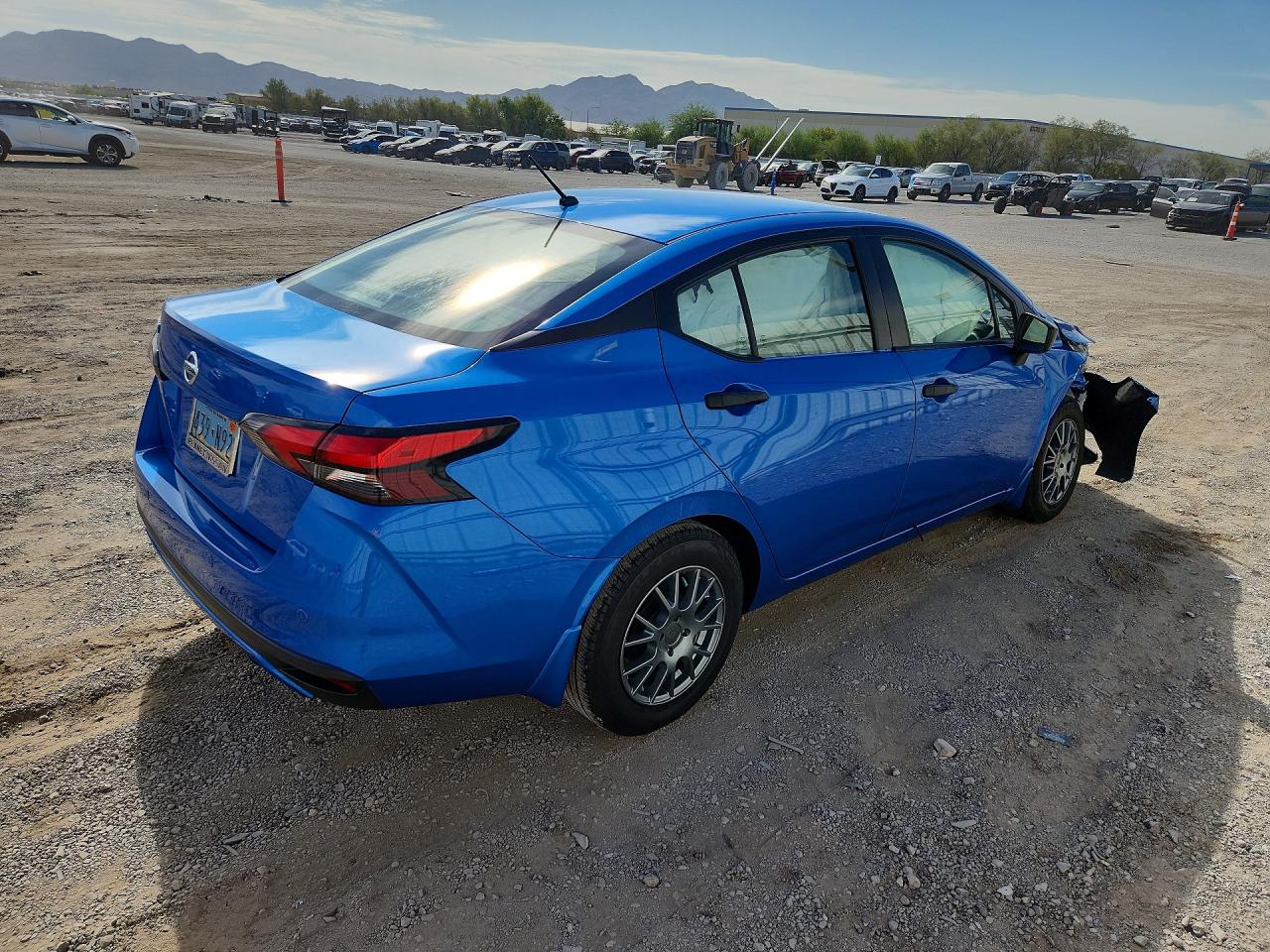 2020 NISSAN VERSA S — снимка 3