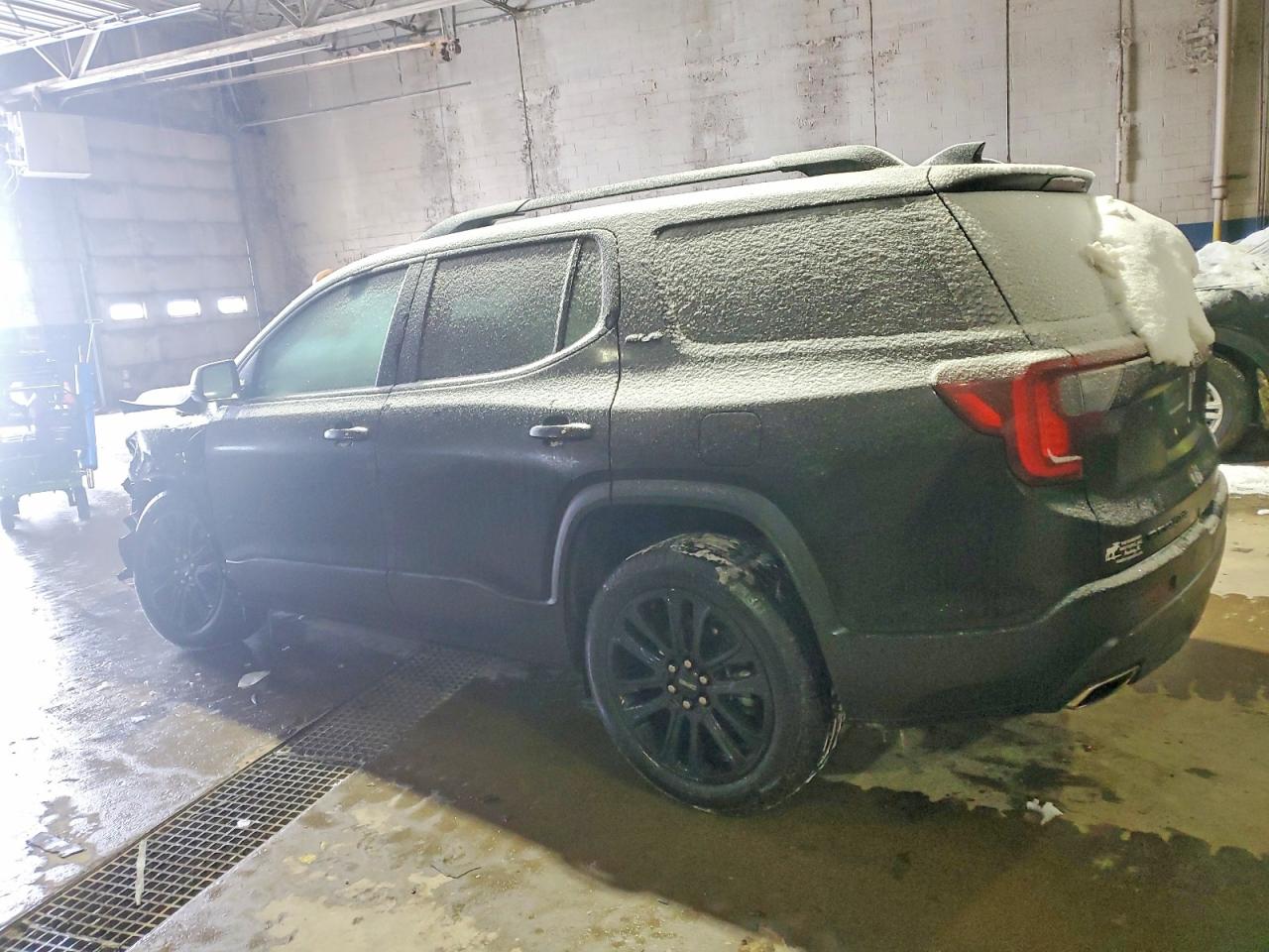2023 GMC ACADIA SLE — снимка 2