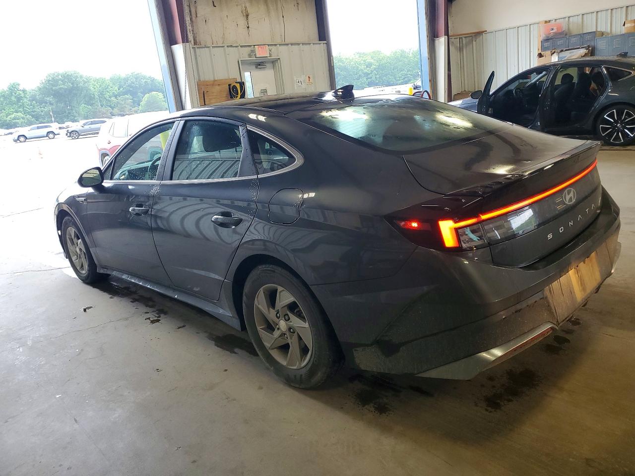 2025 HYUNDAI SONATA SE — снимка 2