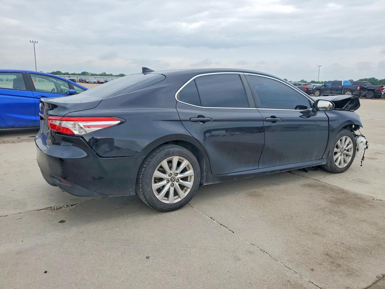 2020 TOYOTA CAMRY LE — снимка 3